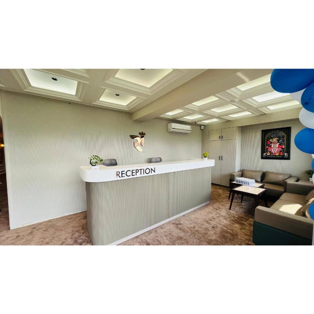 Hotel Royal Town Ahmedabad Ngoại thất bức ảnh