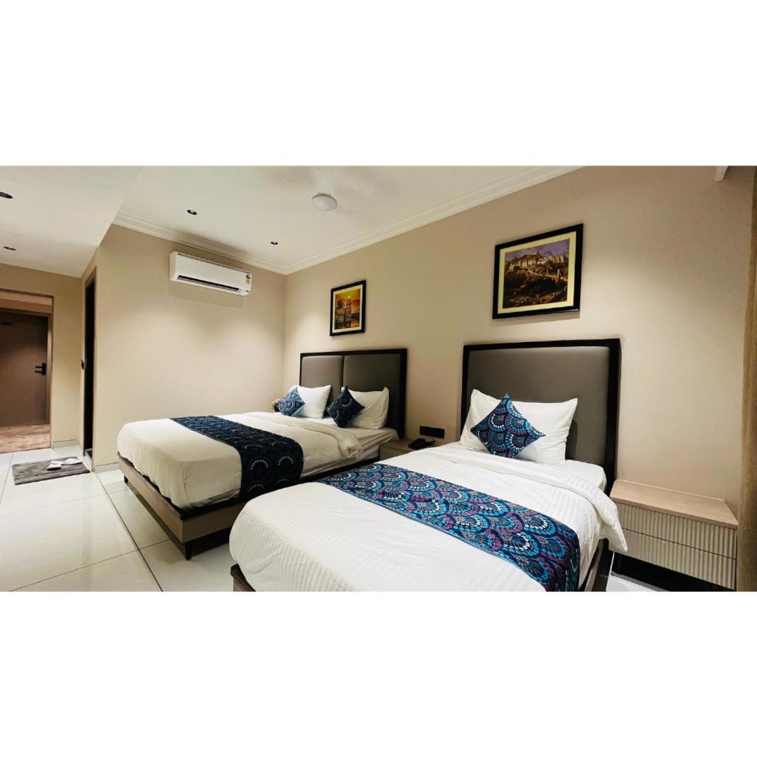 Hotel Royal Town Ahmedabad Ngoại thất bức ảnh