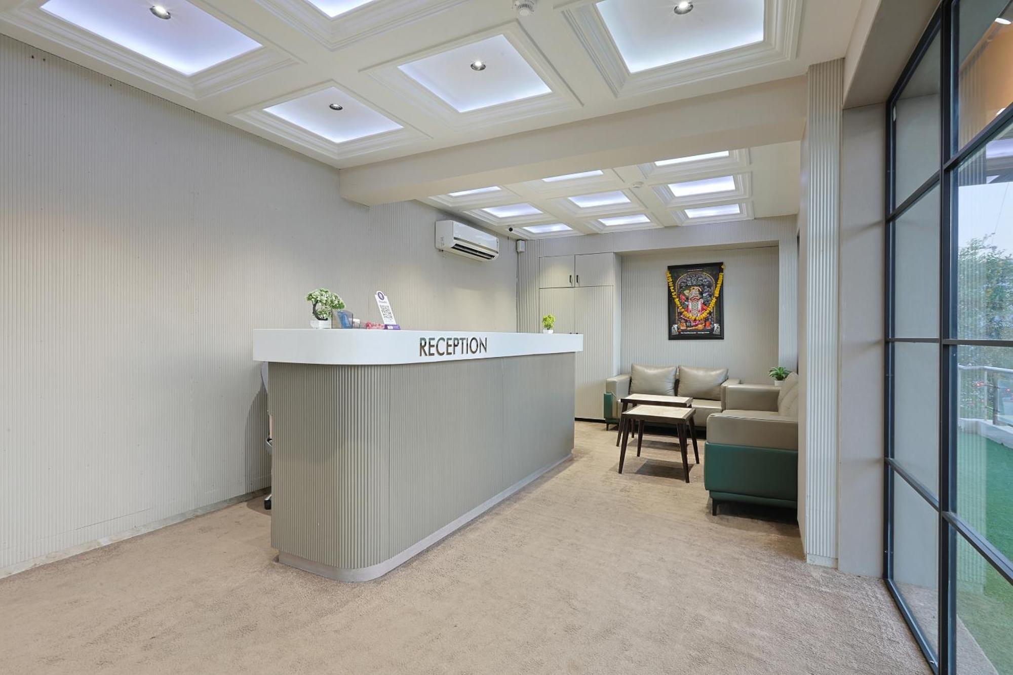 Hotel Royal Town Ahmedabad Ngoại thất bức ảnh