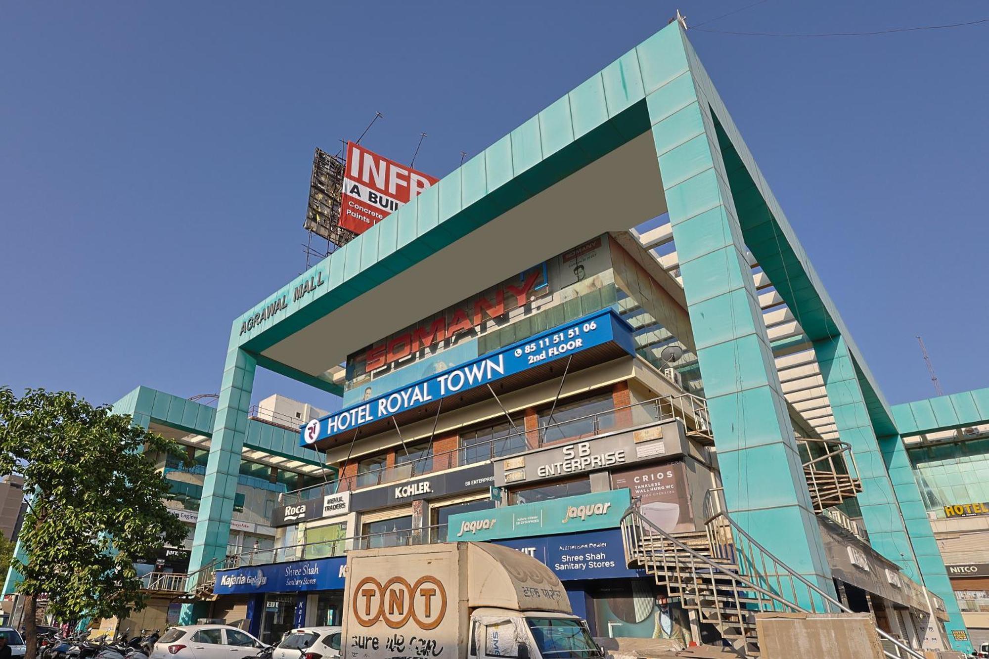 Hotel Royal Town Ahmedabad Ngoại thất bức ảnh
